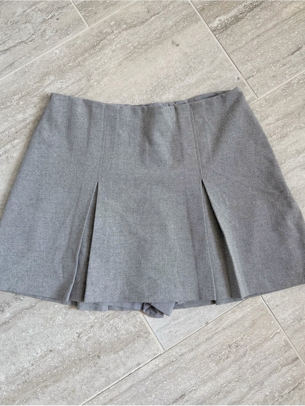 Abercrombie & Fitch Gray Pleated Mini Skort Built In Shorts Women’s M Blokecore - Picture 5 of 11